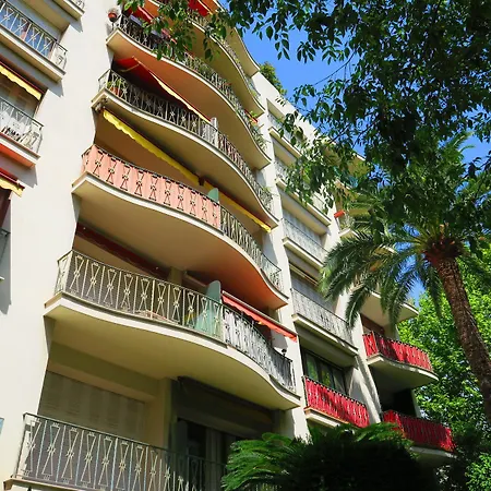 Nestor&jeeves - Camilia Terrasse - - Close Sea * Nizza